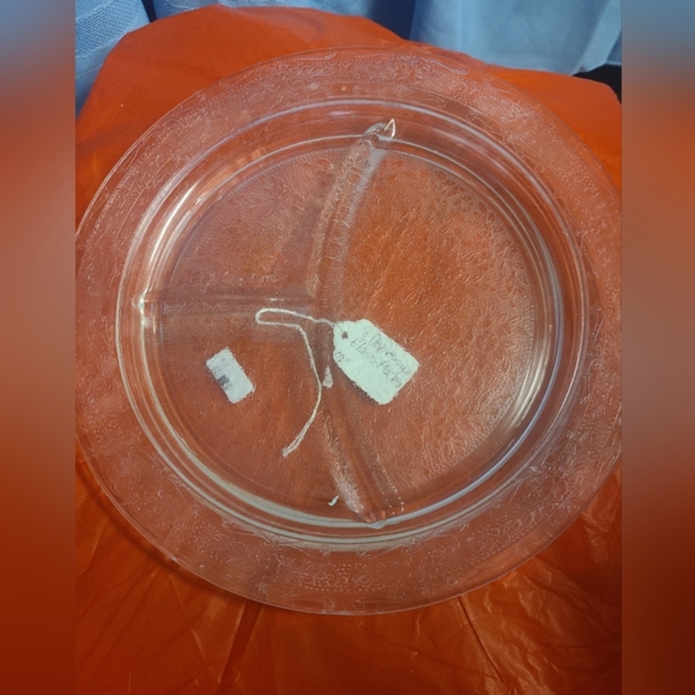 Depression Glass‎ sectional plates